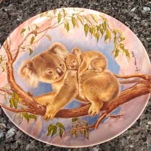 Knowles "A Trusting Hug"